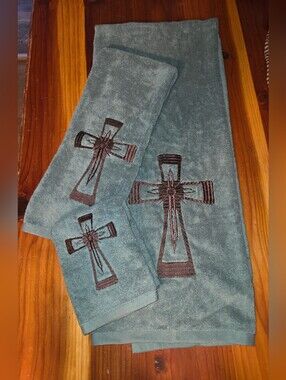 3 Piece Bath Set. NWOT